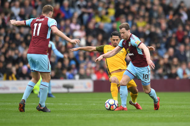 整体上稍占 整体上稍占