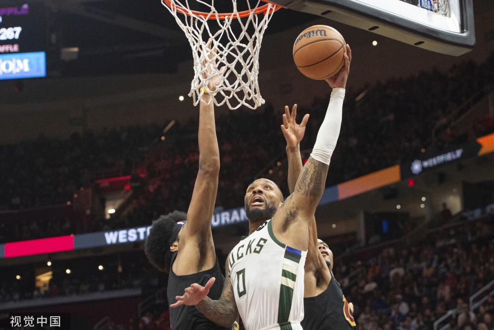 赛场上表现 赛场上表现